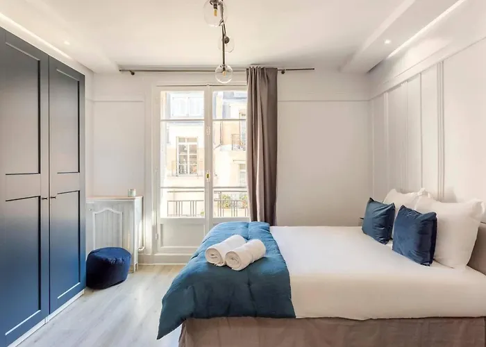 Cozy 17th Near Arc De Triomphe باريس