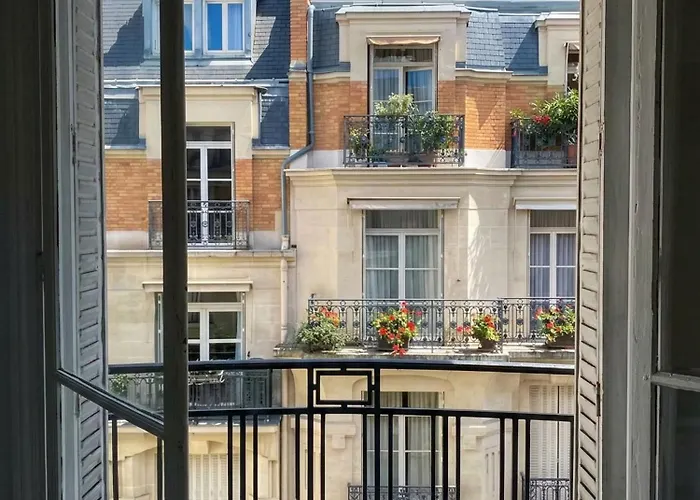 Cozy 17th Near Arc De Triomphe Apartman
